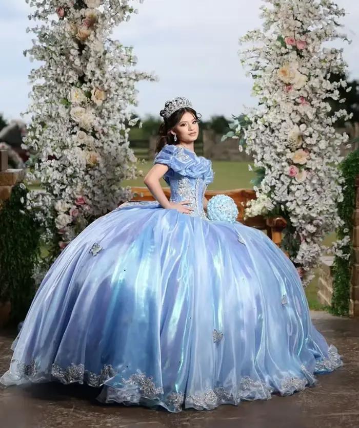 Bleu ciel CINDERELLA princesse Quinceanera robes avec cape épaules dénudées Corset cristal Gillter r