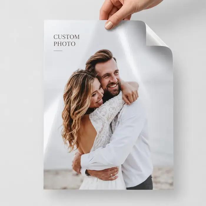 Impression d'affiches autocollantes personnalisées — Disponibles en différentes tailles, adaptées à 