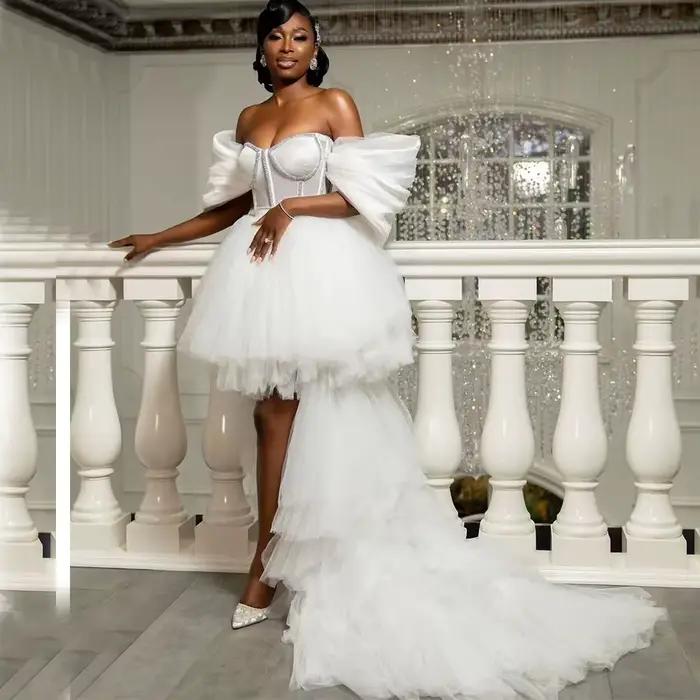 Robe de mariée haut et bas pour mariage, corset doux coeur, perles au dos, tulle à plusieurs niveaux