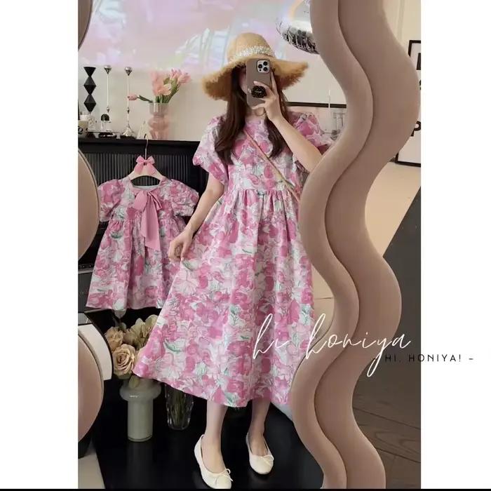 Robes assorties pour mère et fille, vêtements élégants à fleurs pour maman et bébé