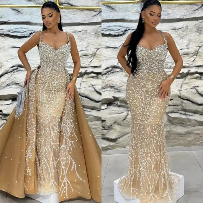 Robes de mariée sirène glamour avec perles et paillettes, bretelles spaghetti, poignées sur mesure, 
