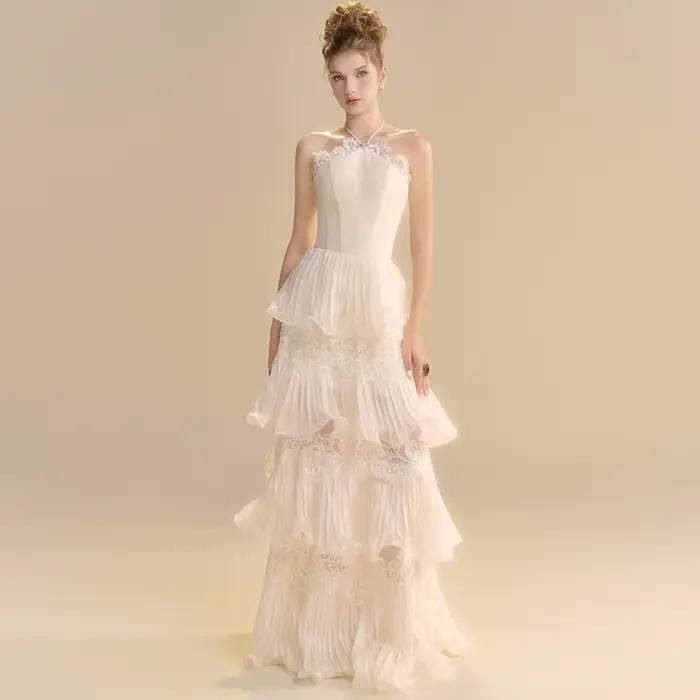 Robe de soirée moderne en organza, élégante, à col licou, sans manches, avec appliques délicates, à 
