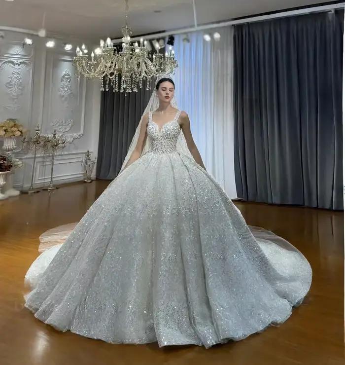Robe de mariée de luxe personnalisée style DiBai avec de lourdes décorations de perles amanda novias