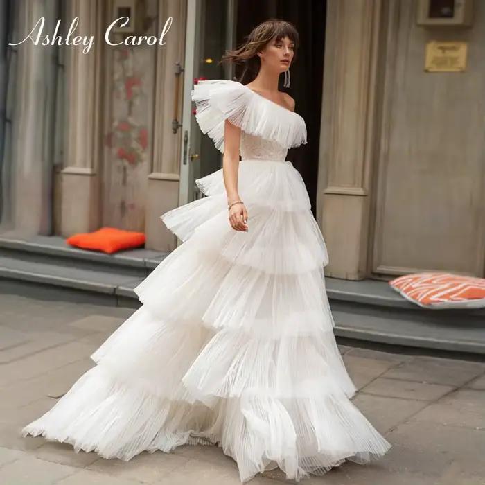 Ashley Carol One Initiated Robes de mariée, volants à plusieurs niveaux, manches en tulle, mariée, p