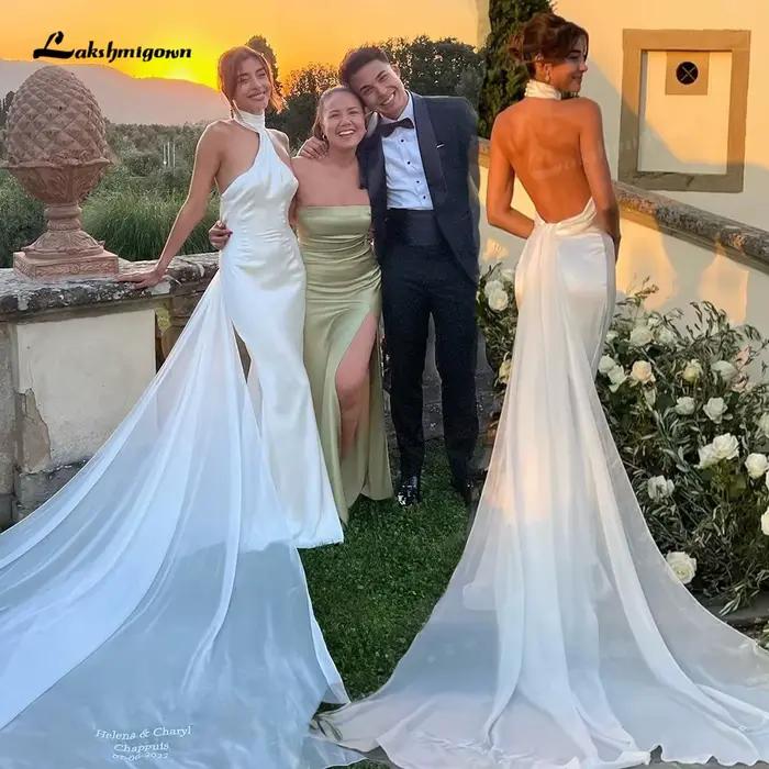 Robe de mariée sirène minimaliste en satin, dos nu, col halter, fente haute, traîne en mousseline dé