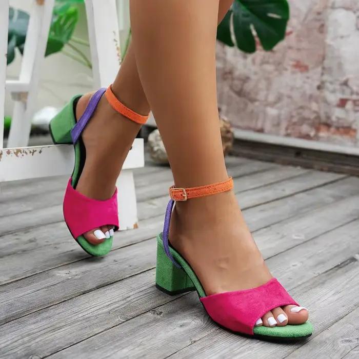Marque Designer femmes sandales nouvelle mode talons hauts sandales Sexy grande taille femmes sangle