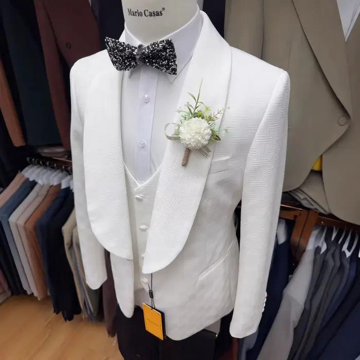 Costume de mariage pour homme 3 pièces, veste à revers châle en jacquard ivoire, gilet et pantalon noir, tenue formelle pour marié, témoin ou soirée de bal