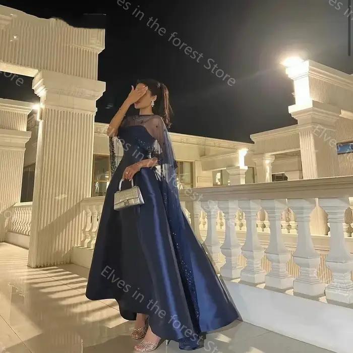Charmantes robes de soirée bleu marine simples une ligne femmes