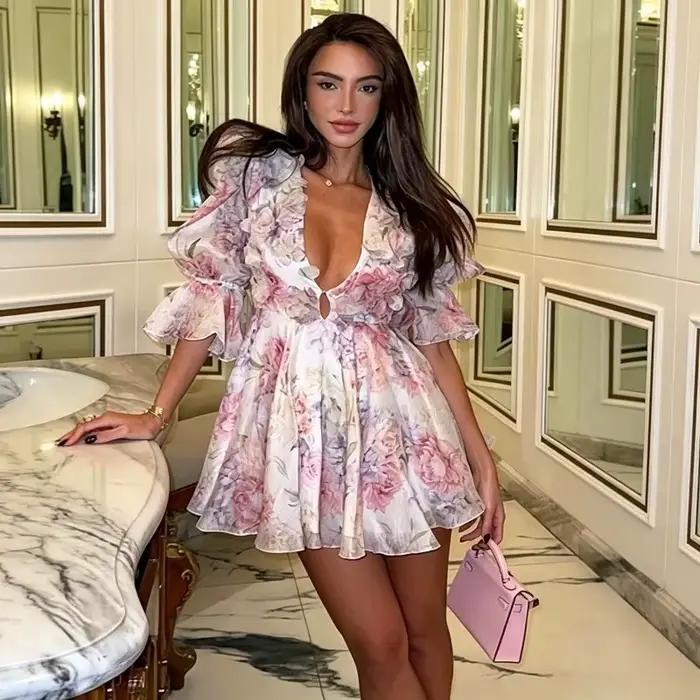 Robe Courte Chic à Col Plongeant Floral