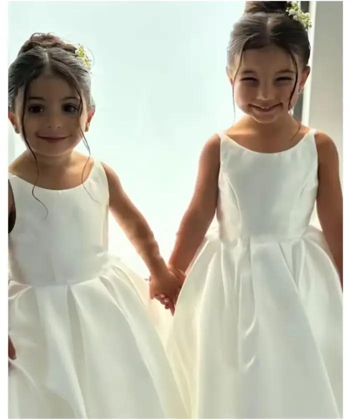 Robe de demoiselle d'honneur blanche avec bretelles à nœud