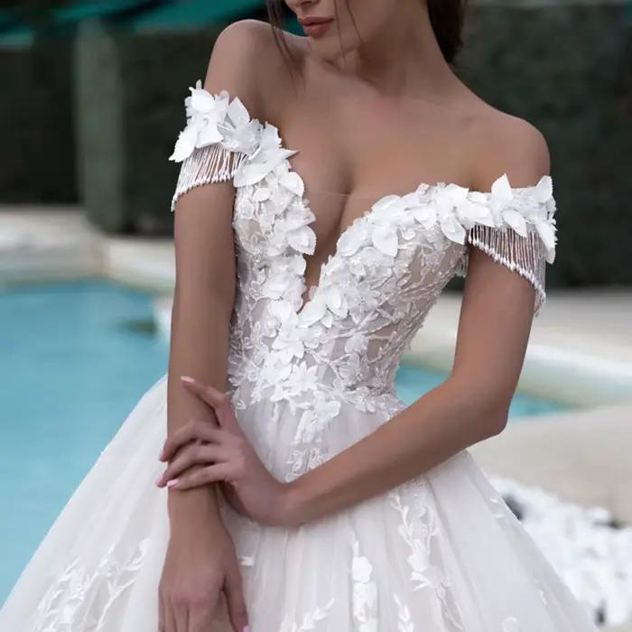 Robe de mariée élégante personnalisée avec appliques
