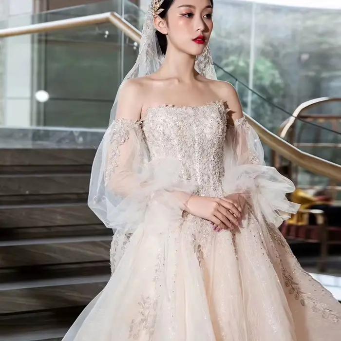Robe de Mariée Sans Bretelles avec Manches Détachables