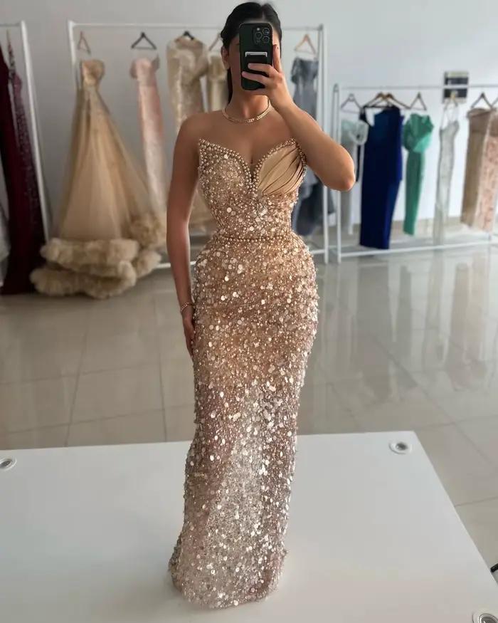 Robe de Mariée de Luxe Personnalisée avec Perles Florales 3D