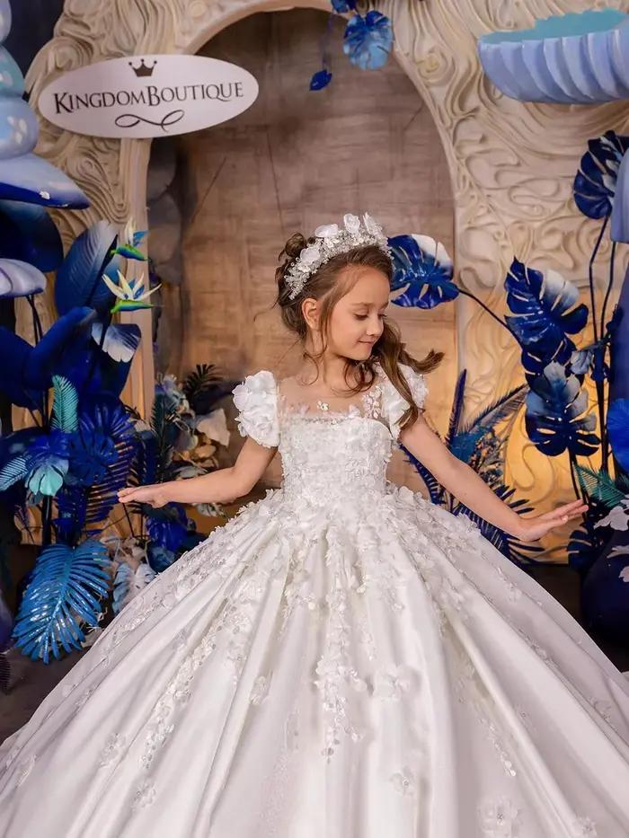 Robe de demoiselle d'honneur blanche en dentelle et Satin