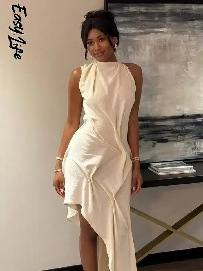 Robe Mini Asymétrique Froncée Bordeaux pour Femme