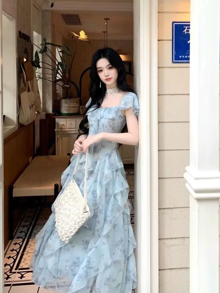 Robe féerique française à volants pour femme