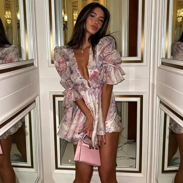 Robe Courte Chic à Col Plongeant Floral