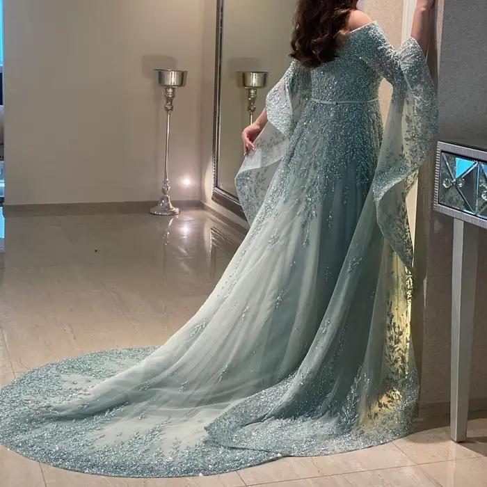 Robe de mariée exquise en organza avec train de cathédrale, col carré, décoration en cristal et paillettes, pour femmes enceintes et occasions formelles