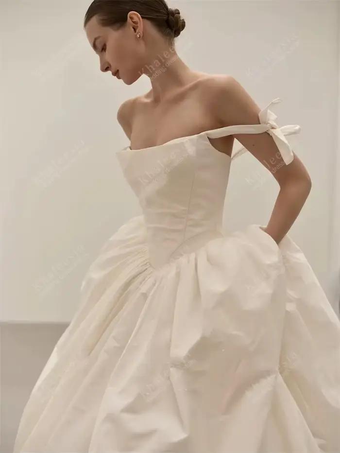 Robes de mariée élégantes en satin
