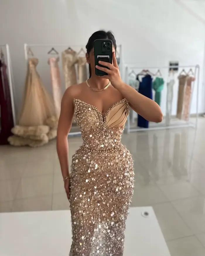 Robe de Mariée de Luxe Personnalisée avec Perles Florales 3D