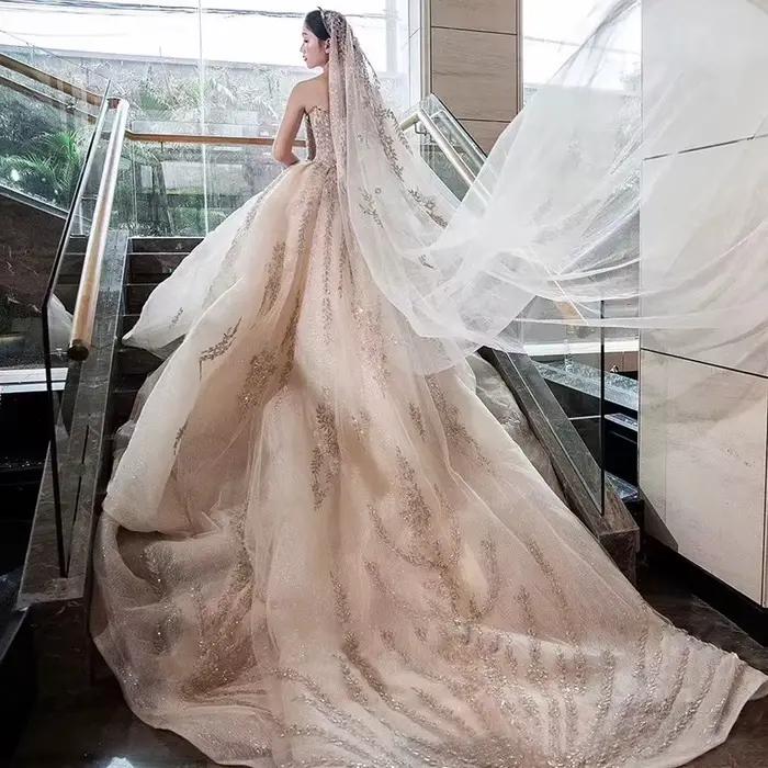 Robe de Mariée Sans Bretelles avec Manches Détachables