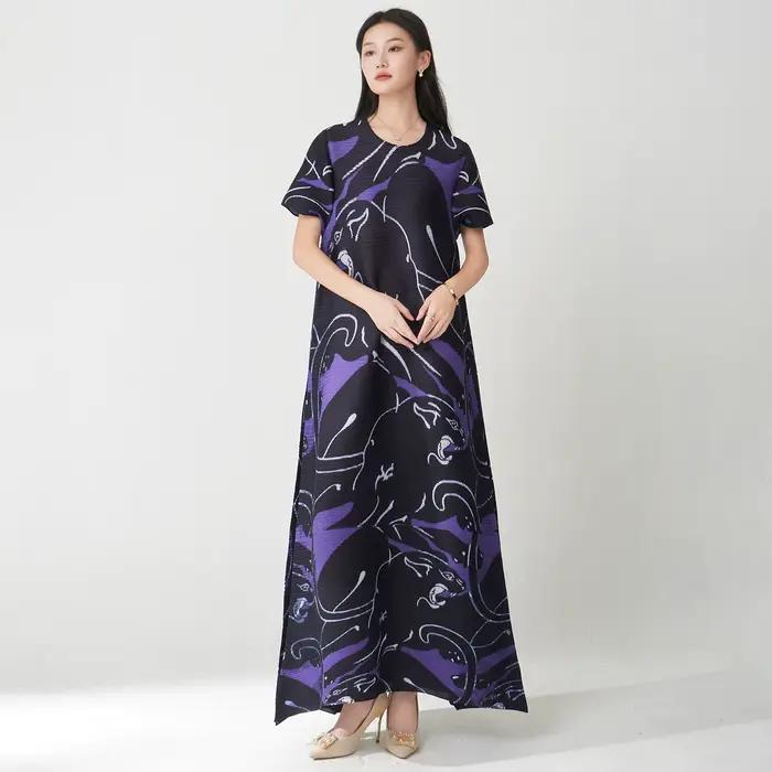 Robe Miyake élégante réfinie