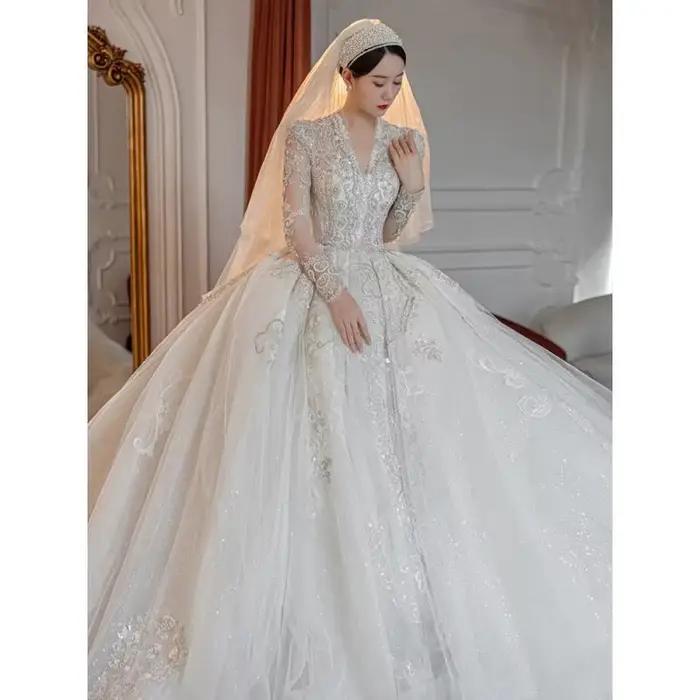 Robe de mariée française à manches longues