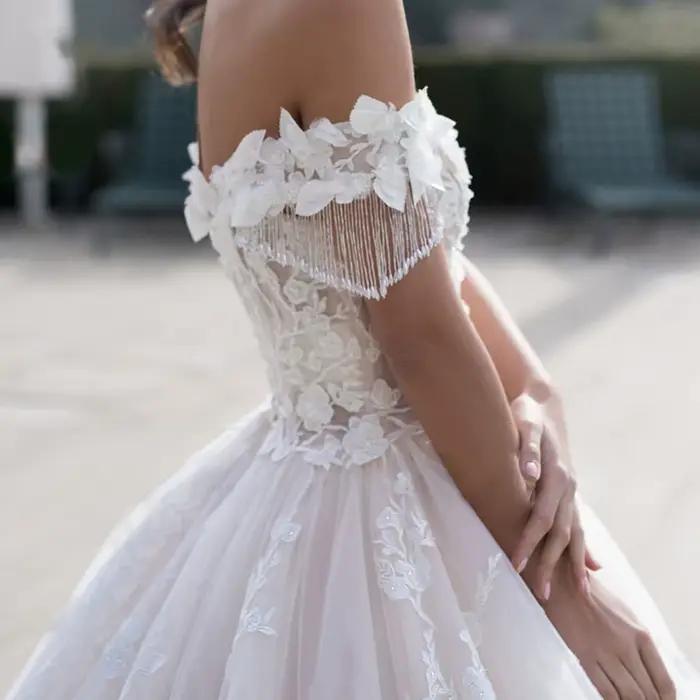Robe de mariée élégante personnalisée avec appliques