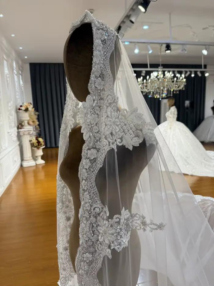 Amanada Novias voile de mariée long avec bordure en dentelle de luxe