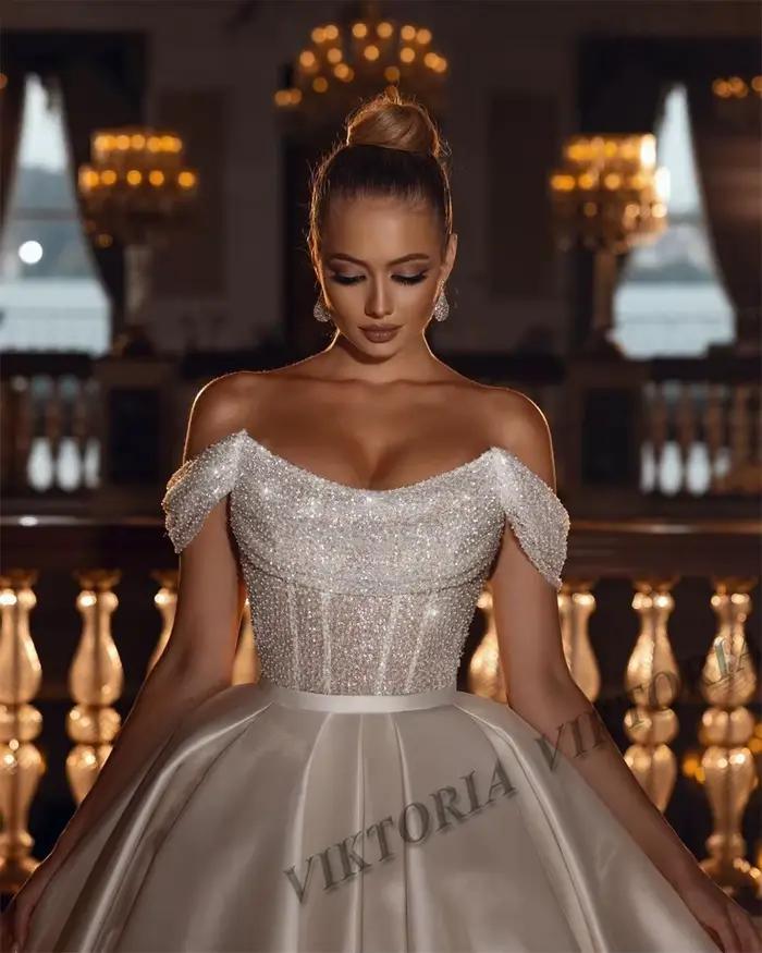 Robe de Mariée Plissée en Satin pour Femme