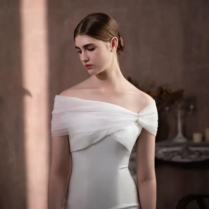 SLBRIDAL Élégant Châle de Mariée Blanc Simple à Fleurs, Cape de Mariage, Voiles et Accessoires de Ma