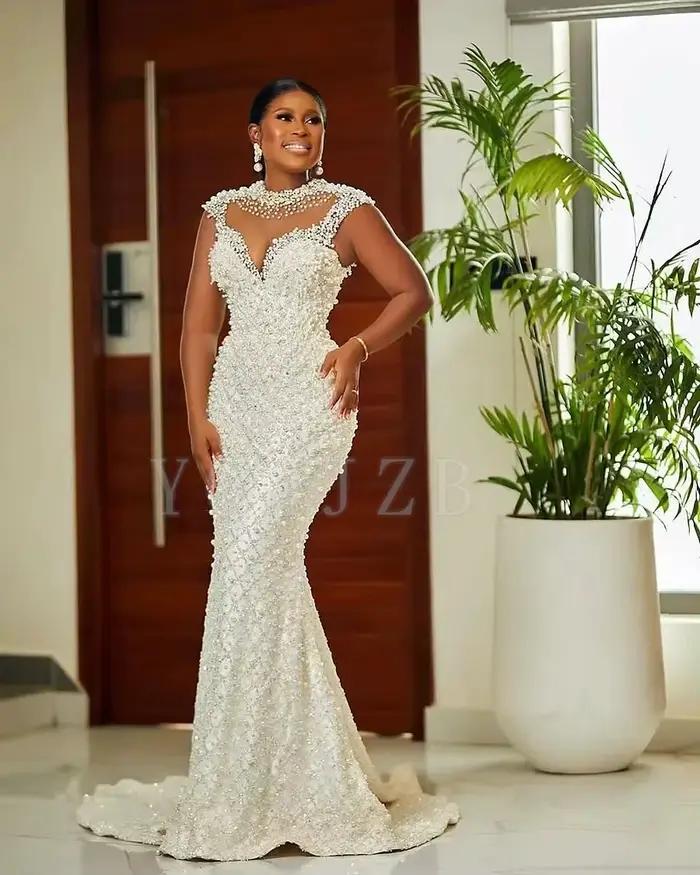 Robes de mariée sirène en dentelle perlée, taille plus, luxe africain, col transparent, robes de mar