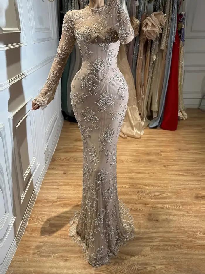 Robe de soirée sirène de luxe Serene Hill 2026 en dentelle perlée nude à manches longues pour événem