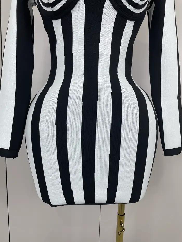 2025 luxe Sexy à manches longues rayure noir blanc Mini robe de pansement femmes tricoté célébrité é
