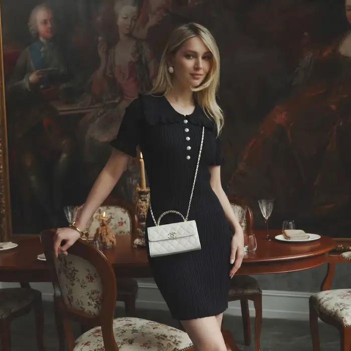 Robe en tricot ajustée à bordure feuille de lotus, style rétro été 2026 pour femme