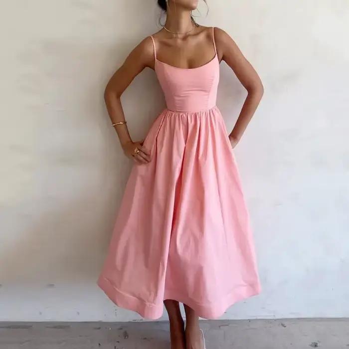 Robe longue d'été élégante sans manches pour femme KIDCRKJ, col en U, plissée, coupe ajustée, idéale