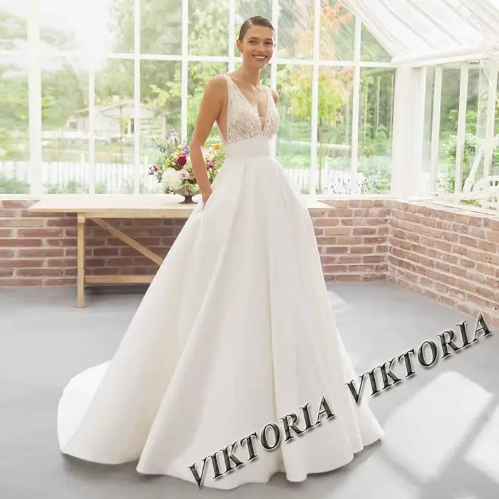 VIKTORIA-Robes de Mariée à la Mode, avec Perles, Bretelles Spaghetti, Traîne Royale, Col en V, Perso