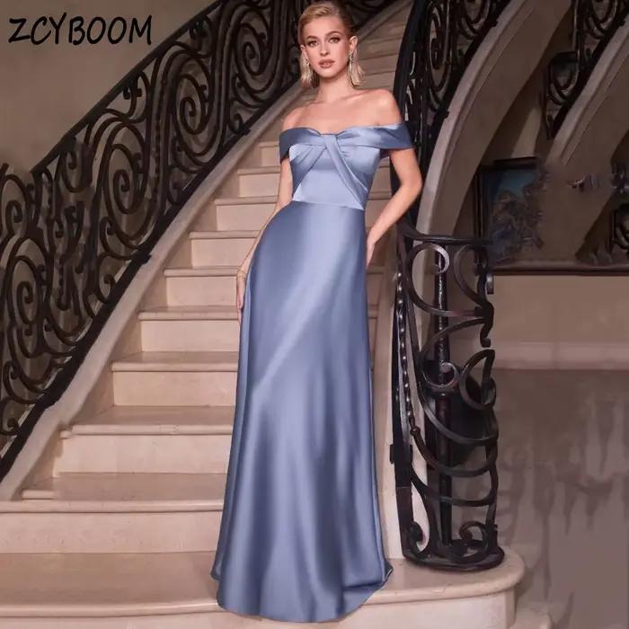 Robe de soirée élégante bleu poudré à col bateau et épaules dénudées, sans manches, coupe trapèze, l