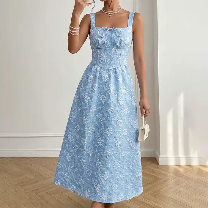 Robe mi-longue à col halter