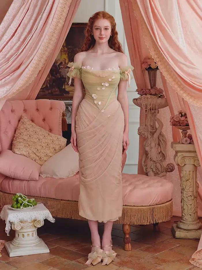 REDDACHiC Robe Coquette en Tulle Superposé Style Jardin Enchanté avec Appliques Florales, Corset et Baleines, Robe Moulante Vintage pour Femme