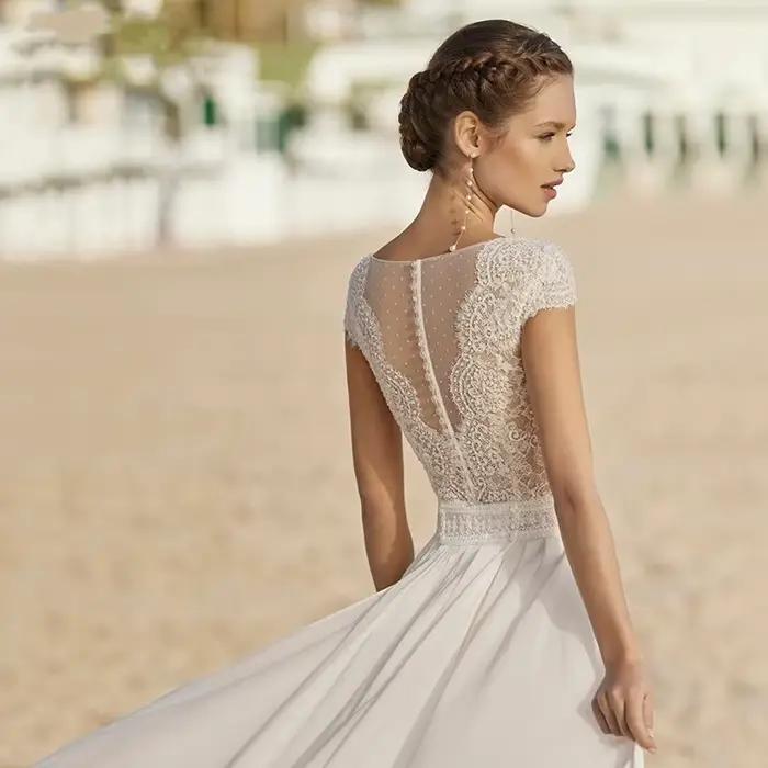 Robes de mariée élégantes personnalisées en mousseline et dentelle pour occasions formelles