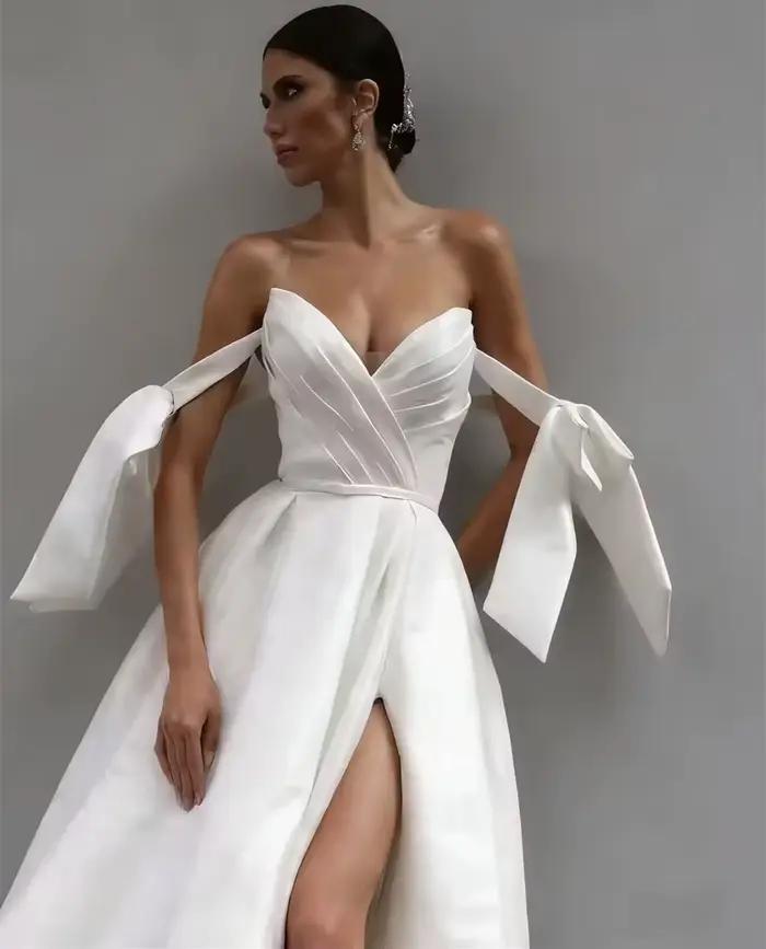Robes de mariée personnalisées élégantes et simples en satin