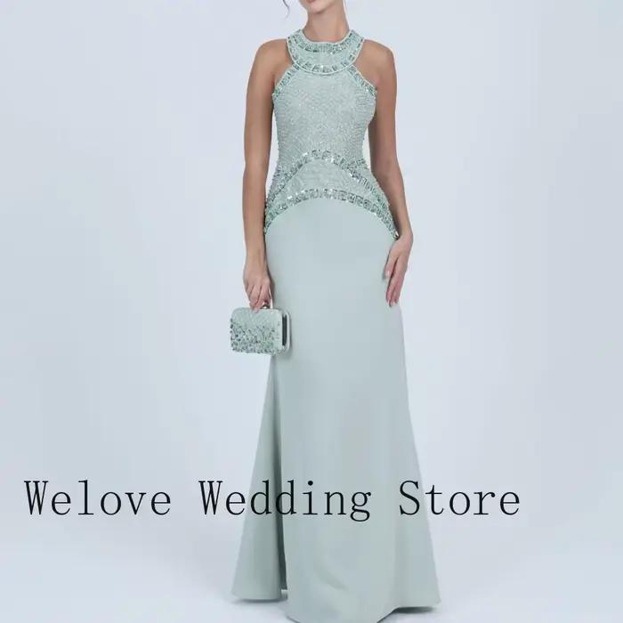 Robe de soirée formelle verte avec col halter haut