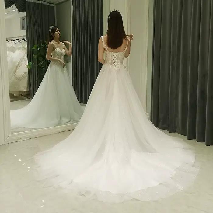 8342 robes de mariée personnalisées