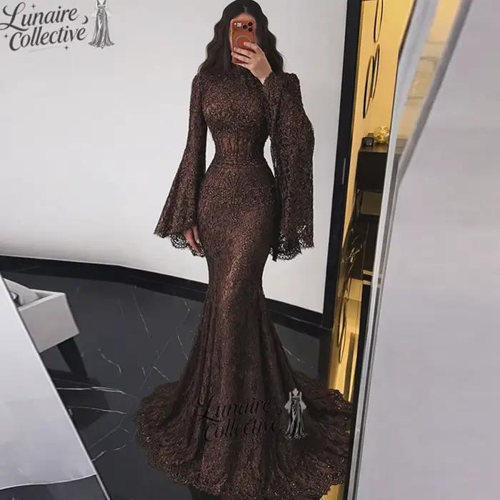 Robe de soirée vintage marron personnalisée Lunaire.C en dentelle