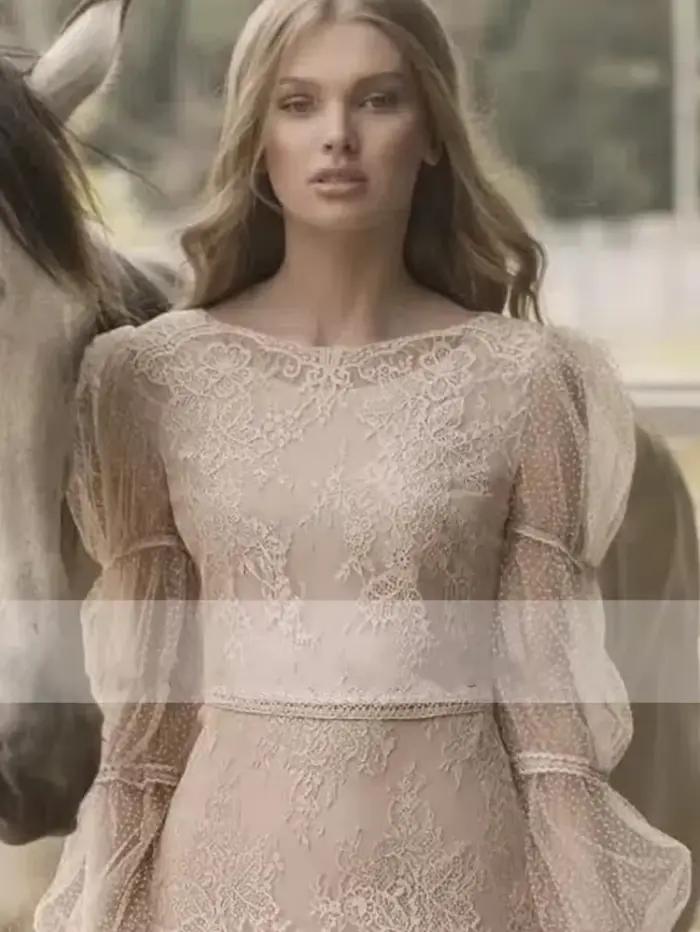 Robes de mariée vintage à col rond et manches longues bouffantes
