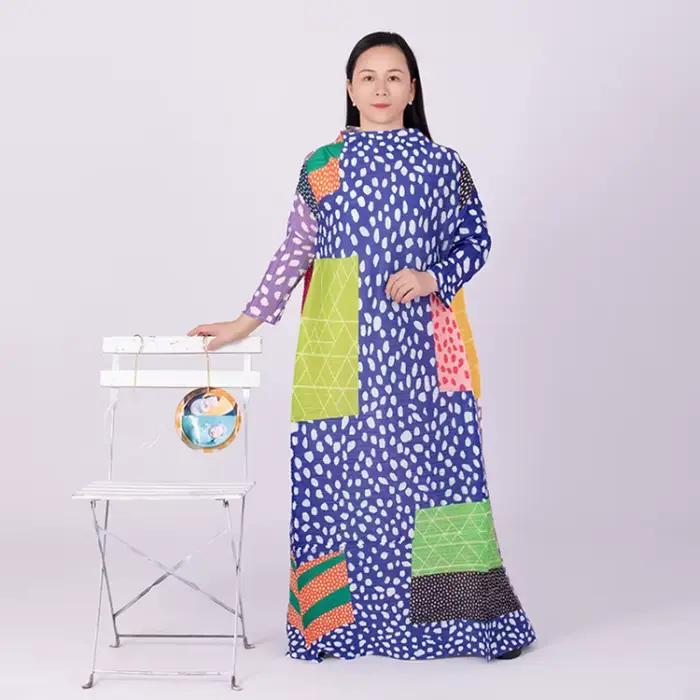 Robe plissée léopard à manches longues et col rond pour femmes