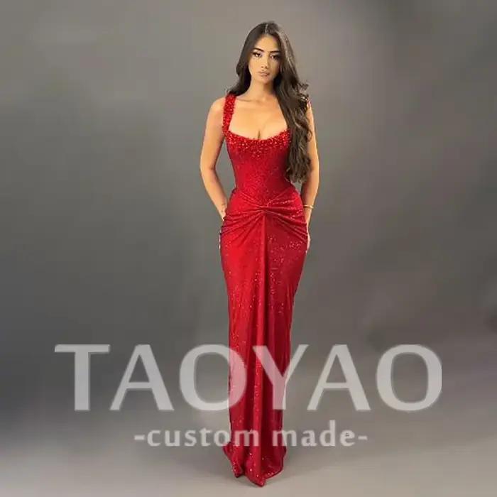 Robes de soirée à paillettes rouges