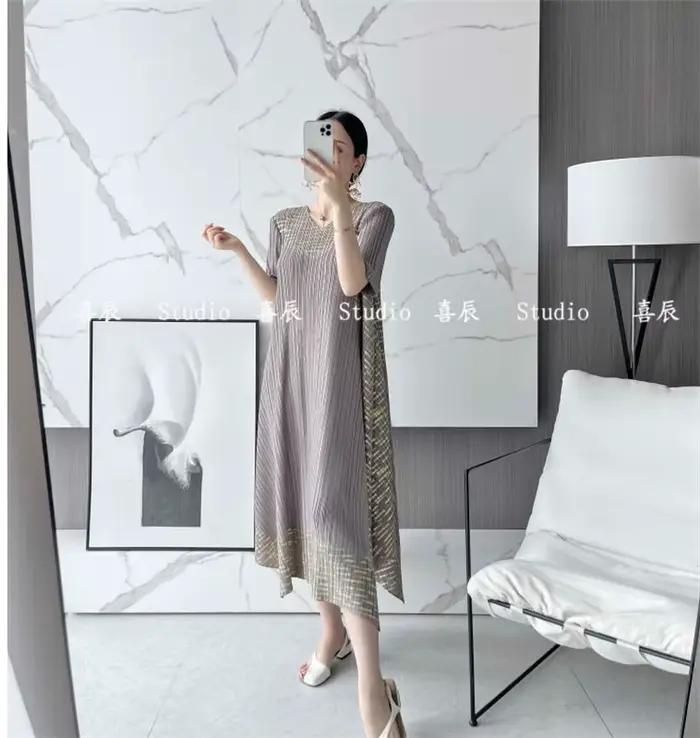 Robes longues printemps et automne vêtements grande taille a-ligne jupe longue plissée anneau imprimé mère robe femme