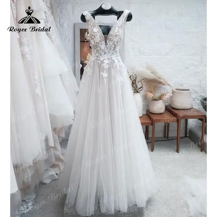 Robe de mariée de plage 2026 coupe trapèze fluide avec col en V